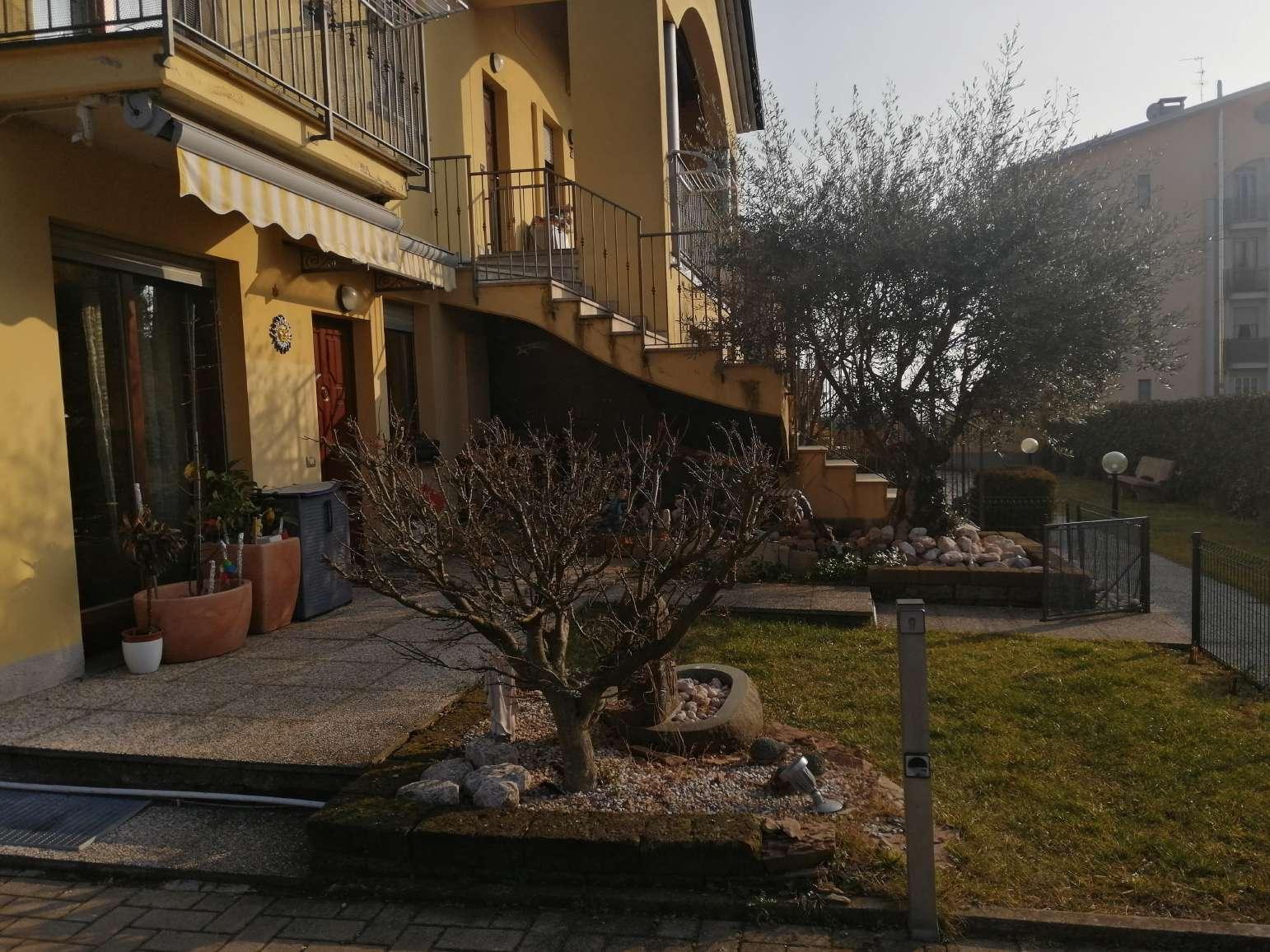 immobile appartamento all'asta in Via Adamello 17 - 20823 Lentate sul Seveso (MB) - 1