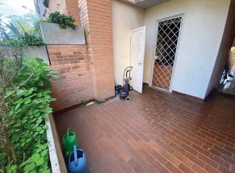 immobile appartamento all'asta in Via Macherio n 135 - 00188 Roma (RM) - 1