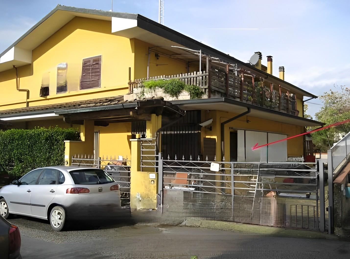 immobile laboratorio all'asta in via Anna Frank, ang via IV Giornate di Napoli Monsummano Terme (PT) - 1