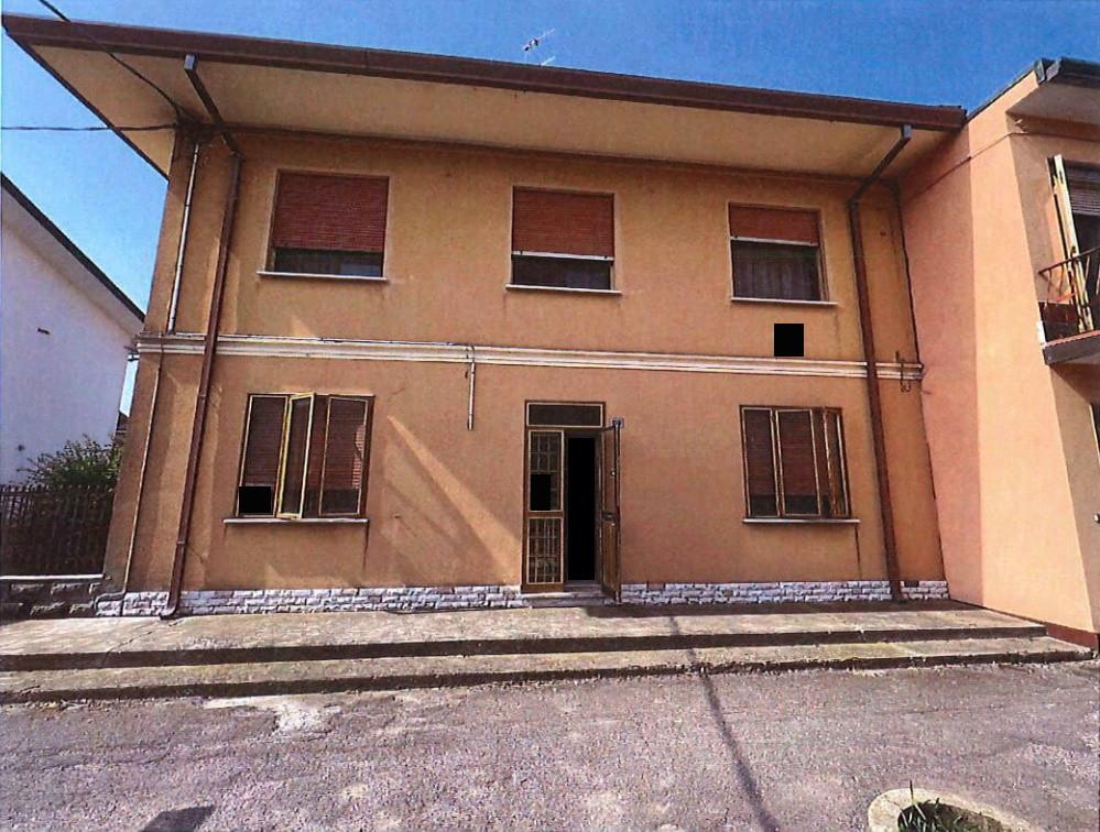 immobile appartamento all'asta in Via Roma, 119 - 45019 Taglio di Po (RO) - 1