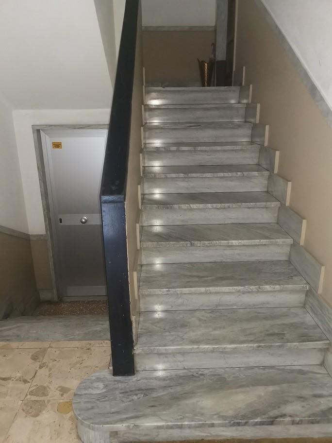 immobile appartamento all'asta in VIA ALL'ASILO DAVIDE E DELFINA GARBARINO N 22 INT 2 - 16126 Genova (GE) - 3