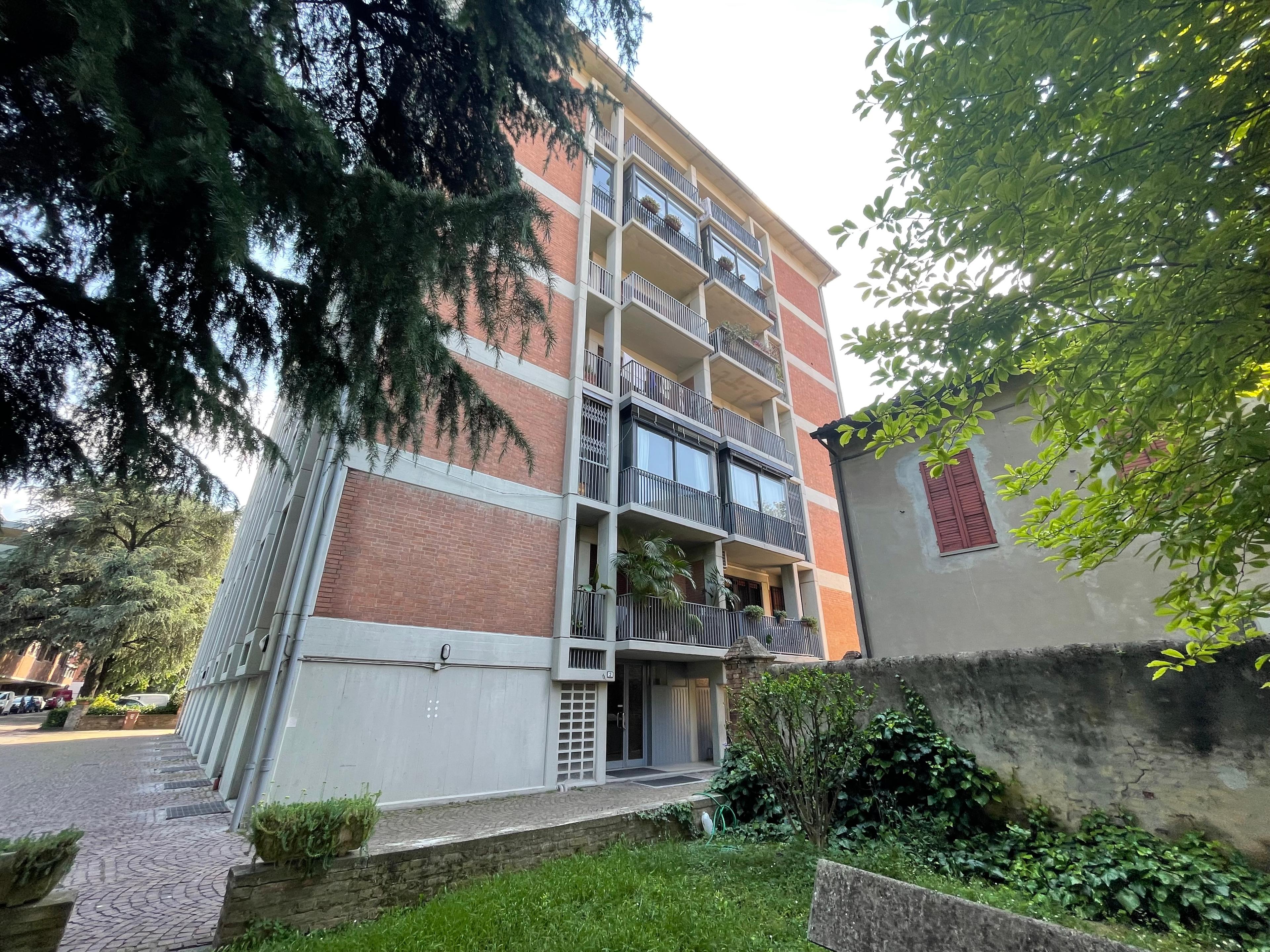 immobile appartamento all'asta in Via Dante, 2 - 42121 Reggio nell'Emilia (RE) - 2