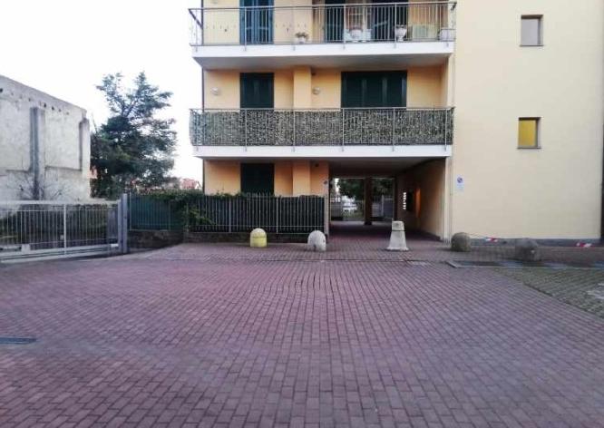 immobile appartamento all'asta in Via Giuseppe Mazzini, n24 - 20816 Ceriano Laghetto (MB) - 1