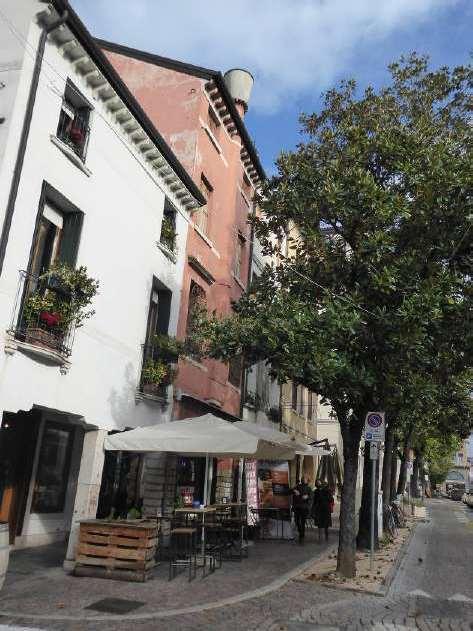 immobile ufficio all'asta in Piazza del Duomo, 14 - 31100 Treviso (TV) - 1