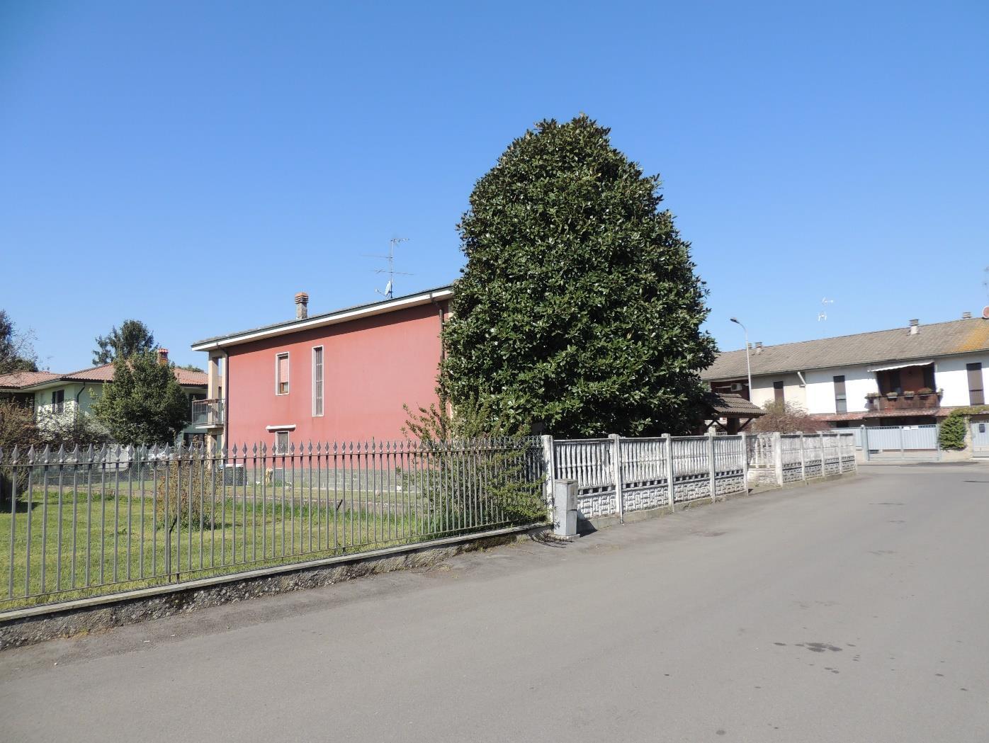 immobile appartamento all'asta in Via trovo snc - 27020 Trovo (PV) - 3