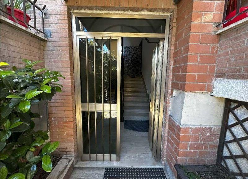 immobile appartamento all'asta in Via Olginate, 32 - 00188 Roma (RM) - 5