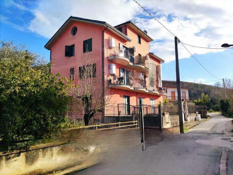 immobile garage all'asta in Frazione Vallo Scalo - Via Tempone Castelnuovo Cilento (SA) - 2
