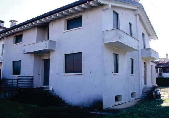 immobile appartamento all'asta in Via Domenico Cimarosa n 8 - 31033 Castelfranco Veneto (TV) - 4