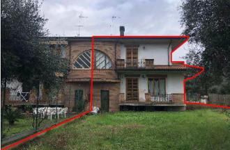 immobile villa all'asta in Quercioli, Via Francesco Torta 27 Via Quercioli civ 220 - 54100 Massa (MS) - 1