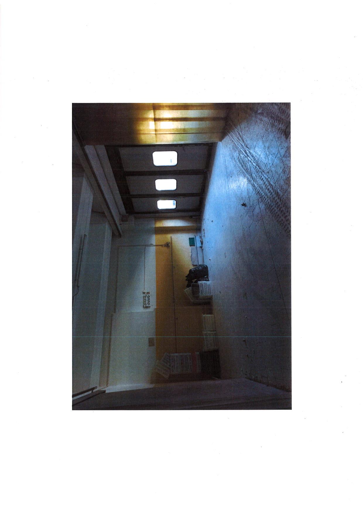 immobile laboratorio all'asta in Via Cattaneo, 25 - 22078 Turate (CO) - 5