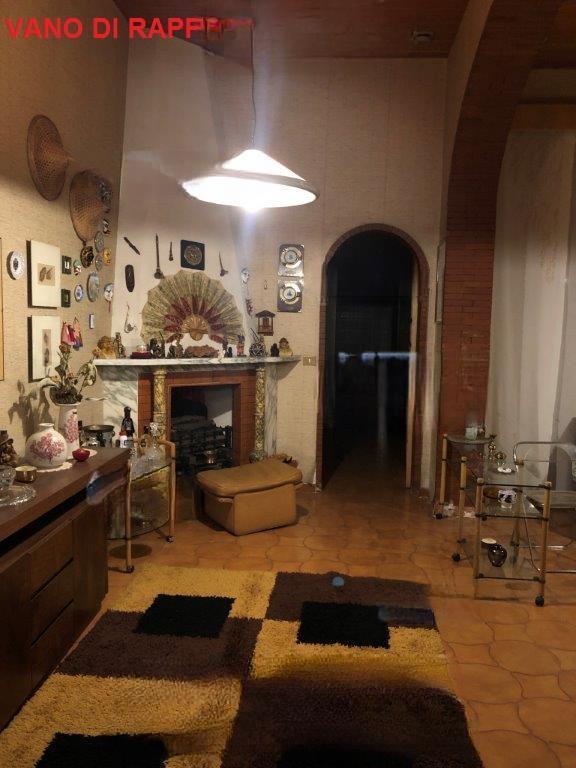 immobile appartamento all'asta in VIA CAROLINA N 56 - 95014 Giarre (CT) - 2