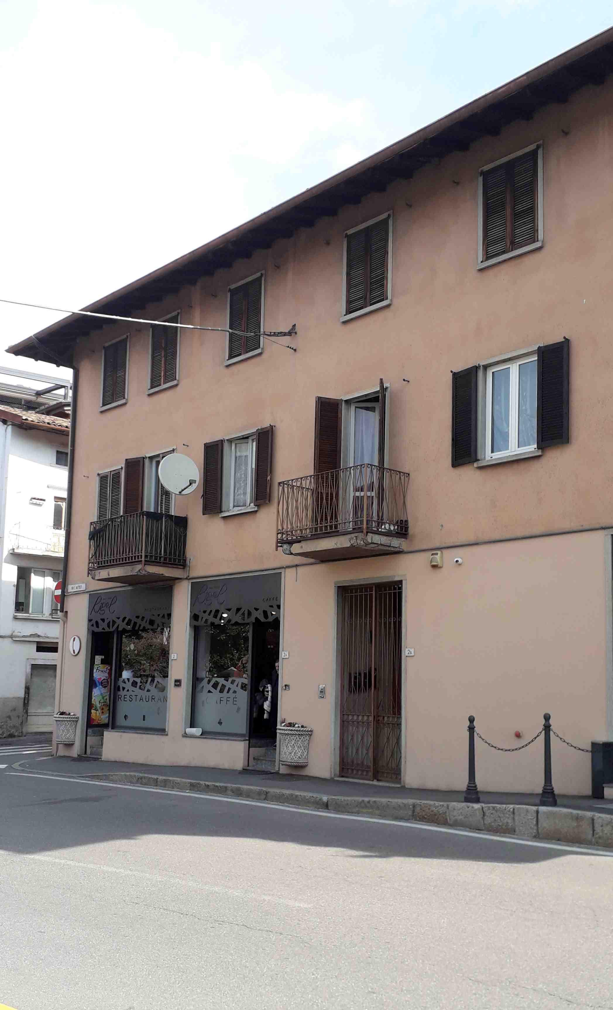 immobile appartamento all'asta in Via Cesare Battisti, 28 - 24024 Gandino (BG) - 1
