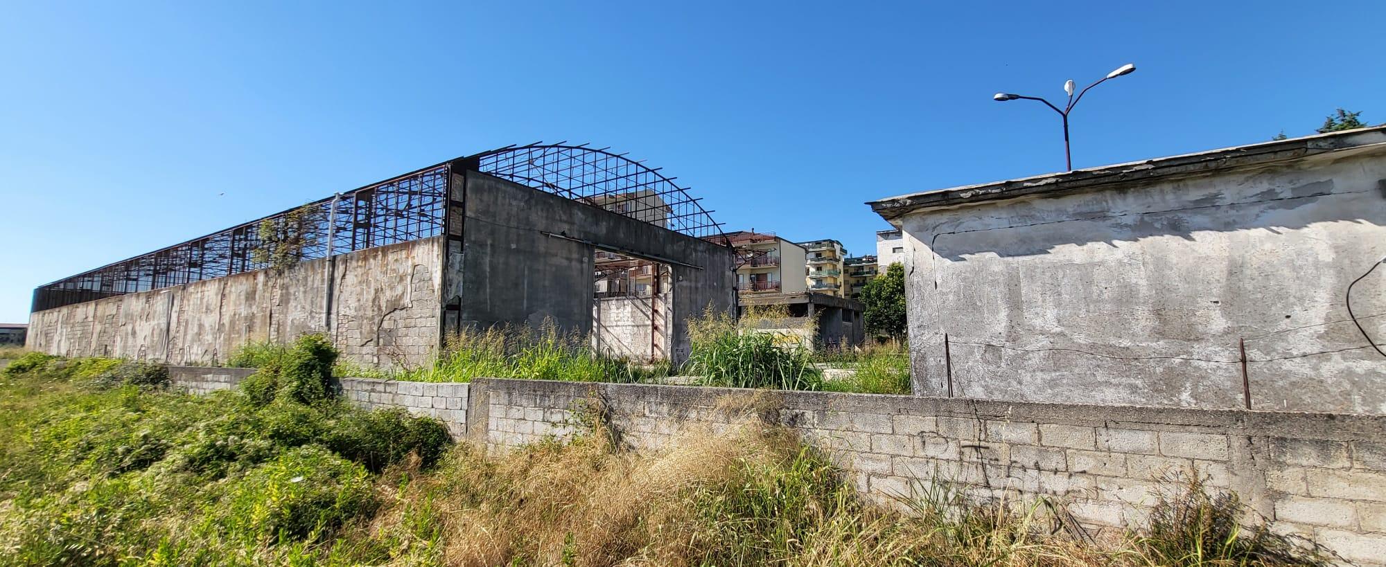 immobile attivita commerciale all'asta in VIA MAGELLANO LOC BELVEDERE - 84091 Battipaglia (SA) - 2