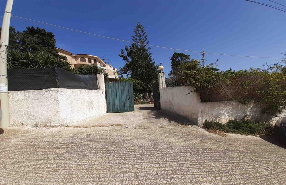 immobile terreno all'asta in CDA ISOLA TERRAUZZA TRAVERSA MONDELLO SNC - 96100 Siracusa (SR) - 1