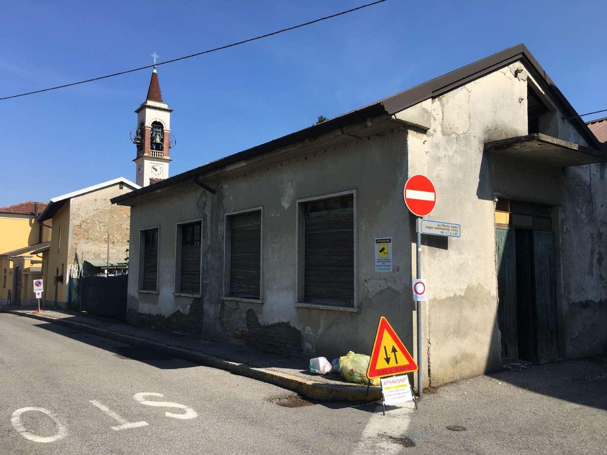 immobile magazzino all'asta in Via Monte Santo 7 - 9 - 20034 Giussano (MB) - 2
