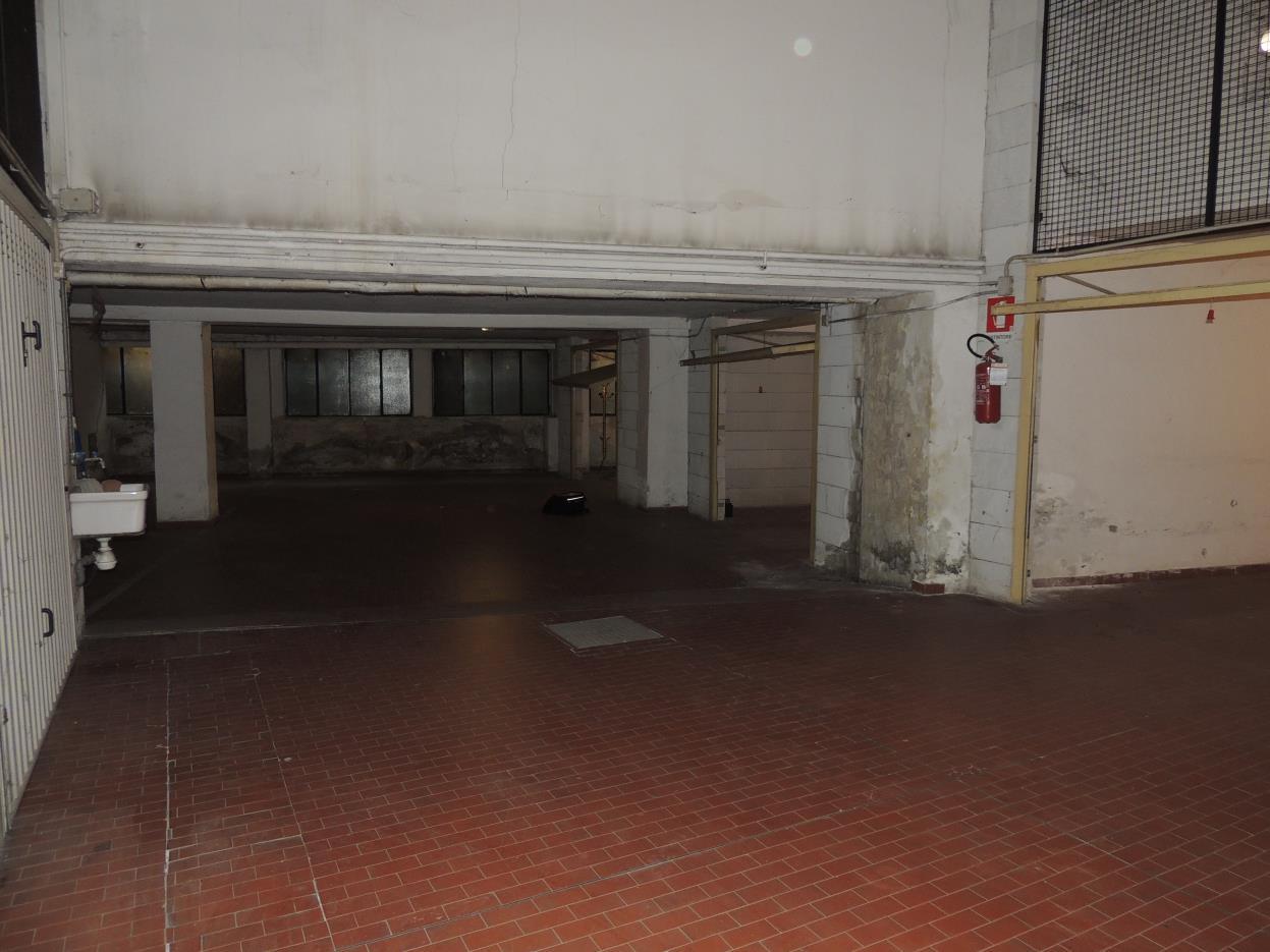 immobile garage all'asta in Via Del Pozzo 26-28 - 27058 Voghera (PV) - 3
