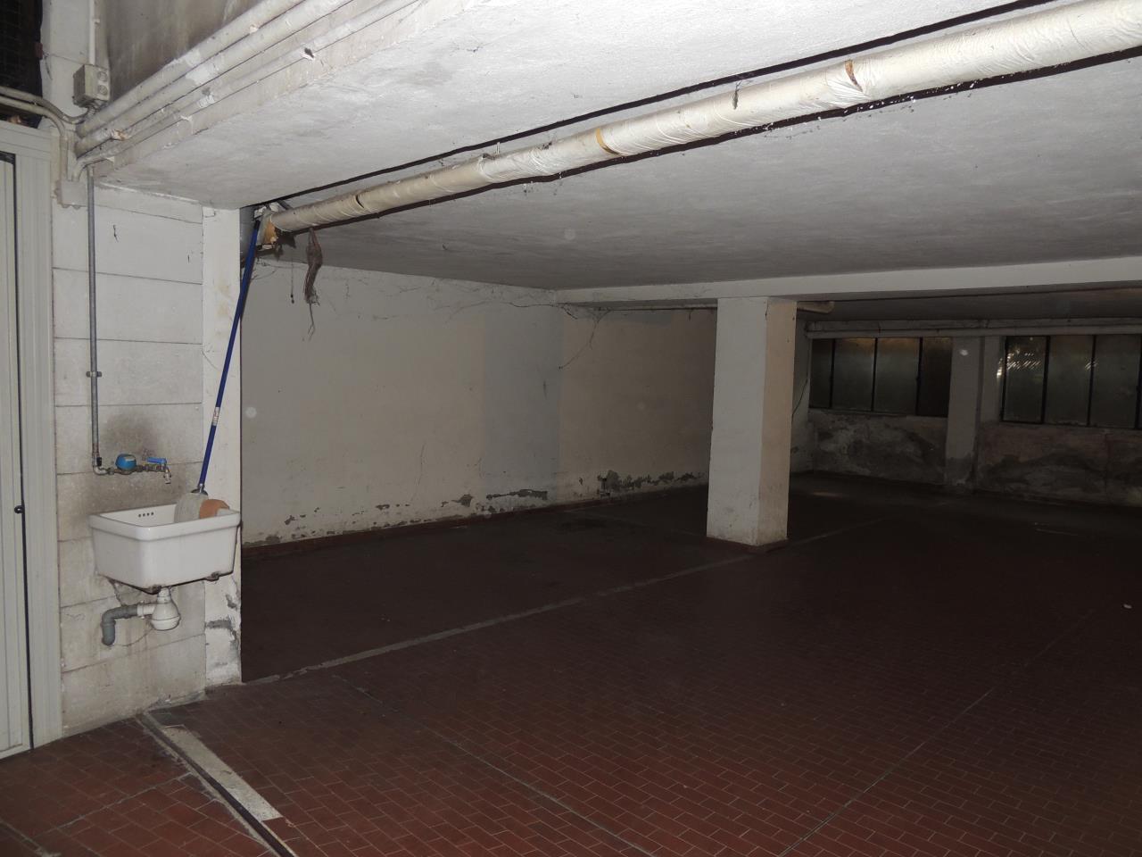 immobile garage all'asta in Via Del Pozzo 26-28 - 27058 Voghera (PV) - 4
