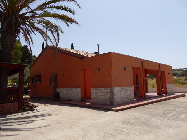 immobile villa all'asta in Cda Fazzotta SNC San Cataldo (CL) - 2