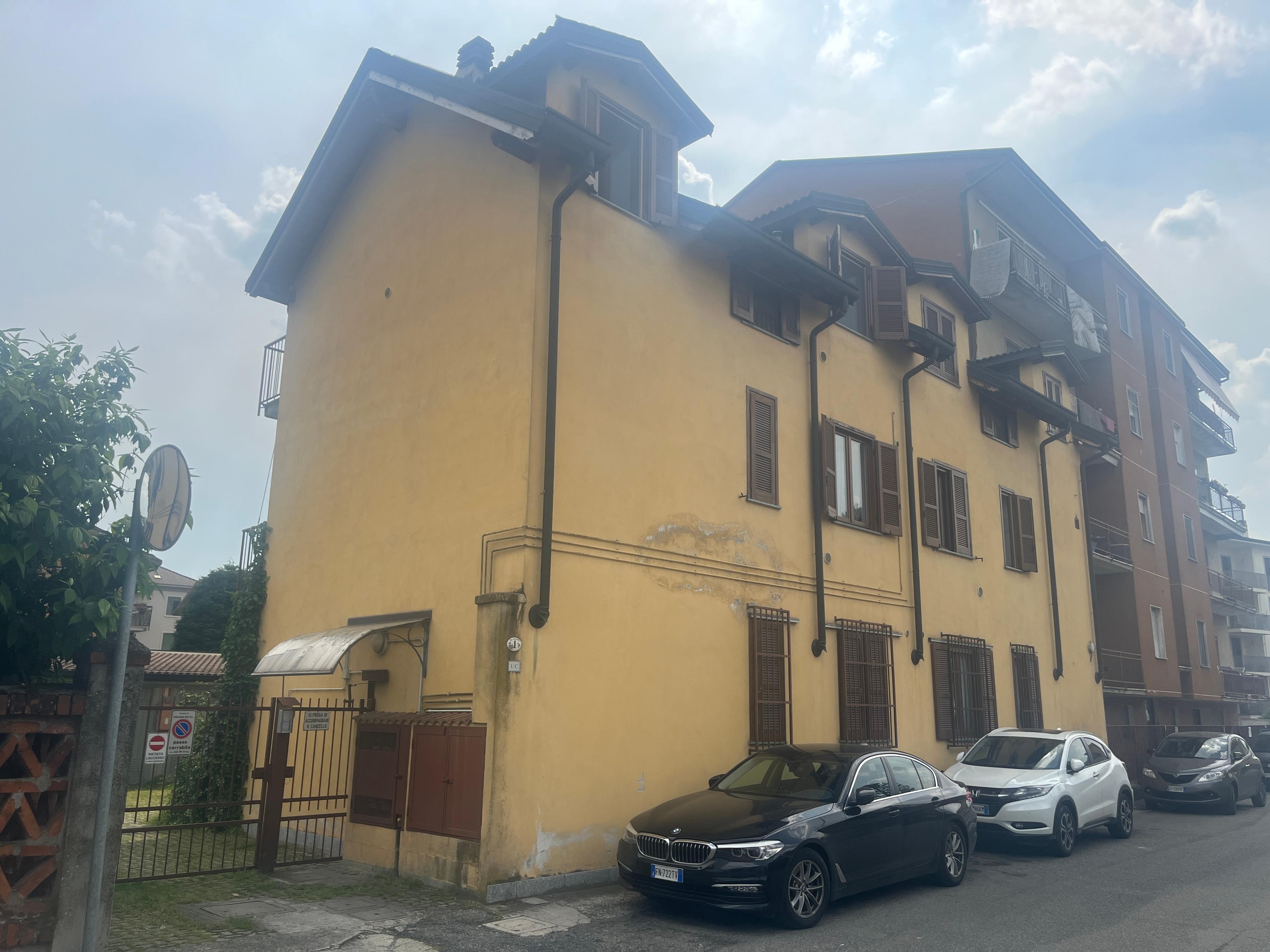 immobile appartamento all'asta in Via Cascinetta 1 - 26838 Tavazzano con Villavesco (LO) - 1