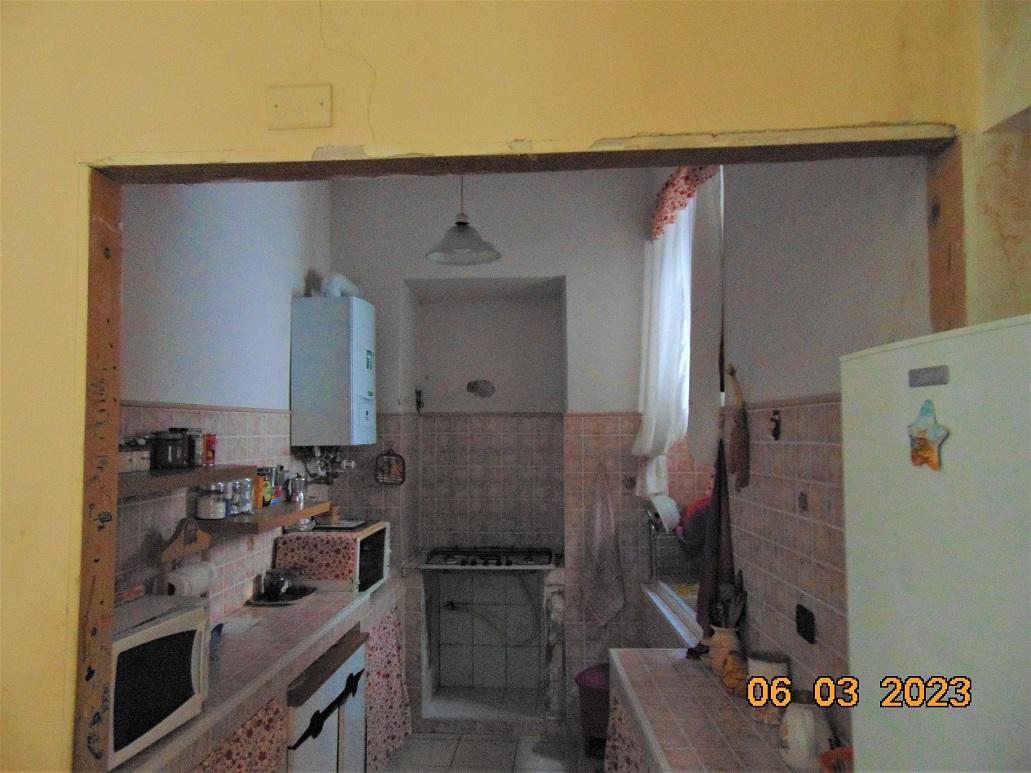 immobile appartamento all'asta in Piazzetta della Libertà n 1 - 85026 Palazzo San Gervasio (PZ) - 1