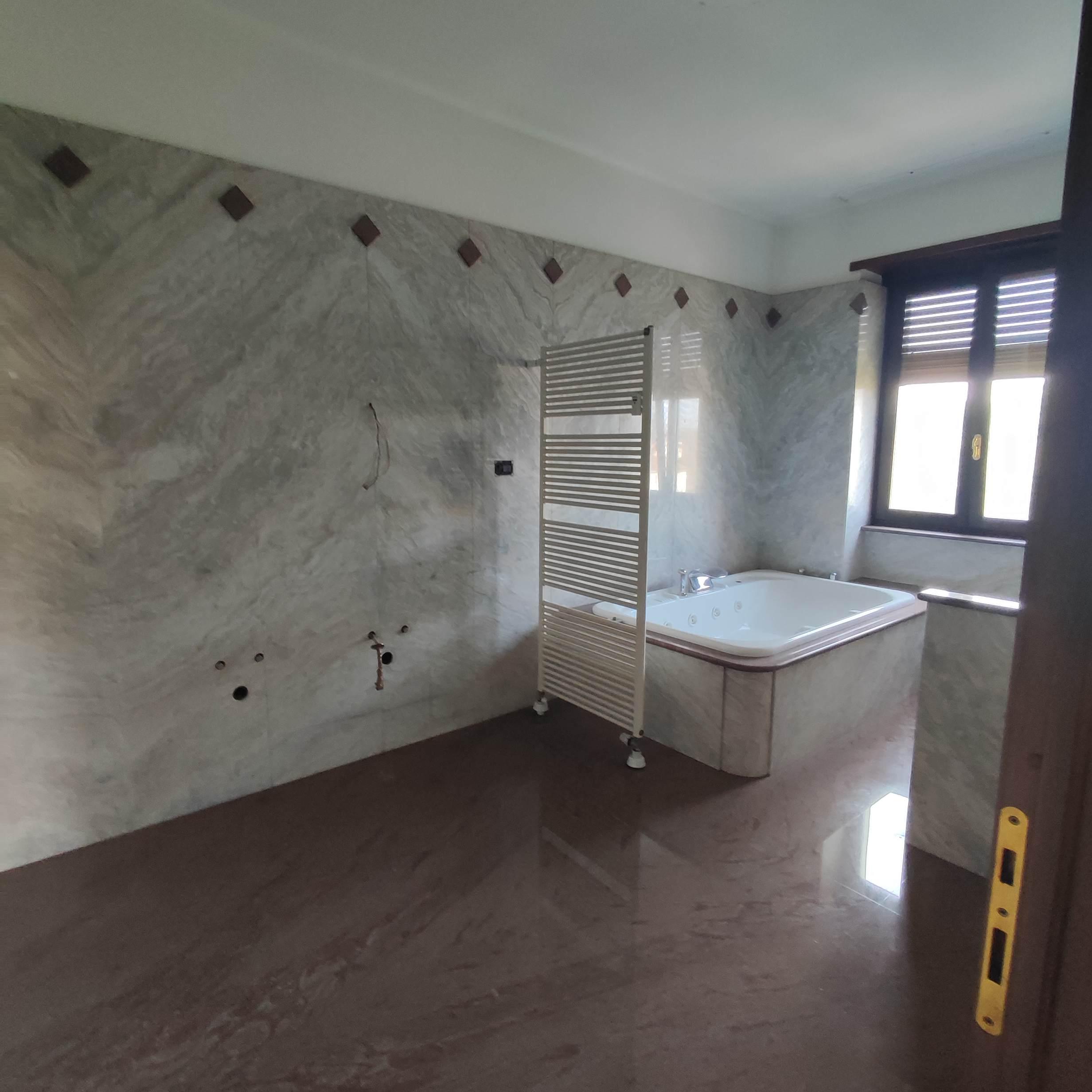 immobile appartamento all'asta in Corso Regina Margherita 110 - 10152 Torino (TO) - 2