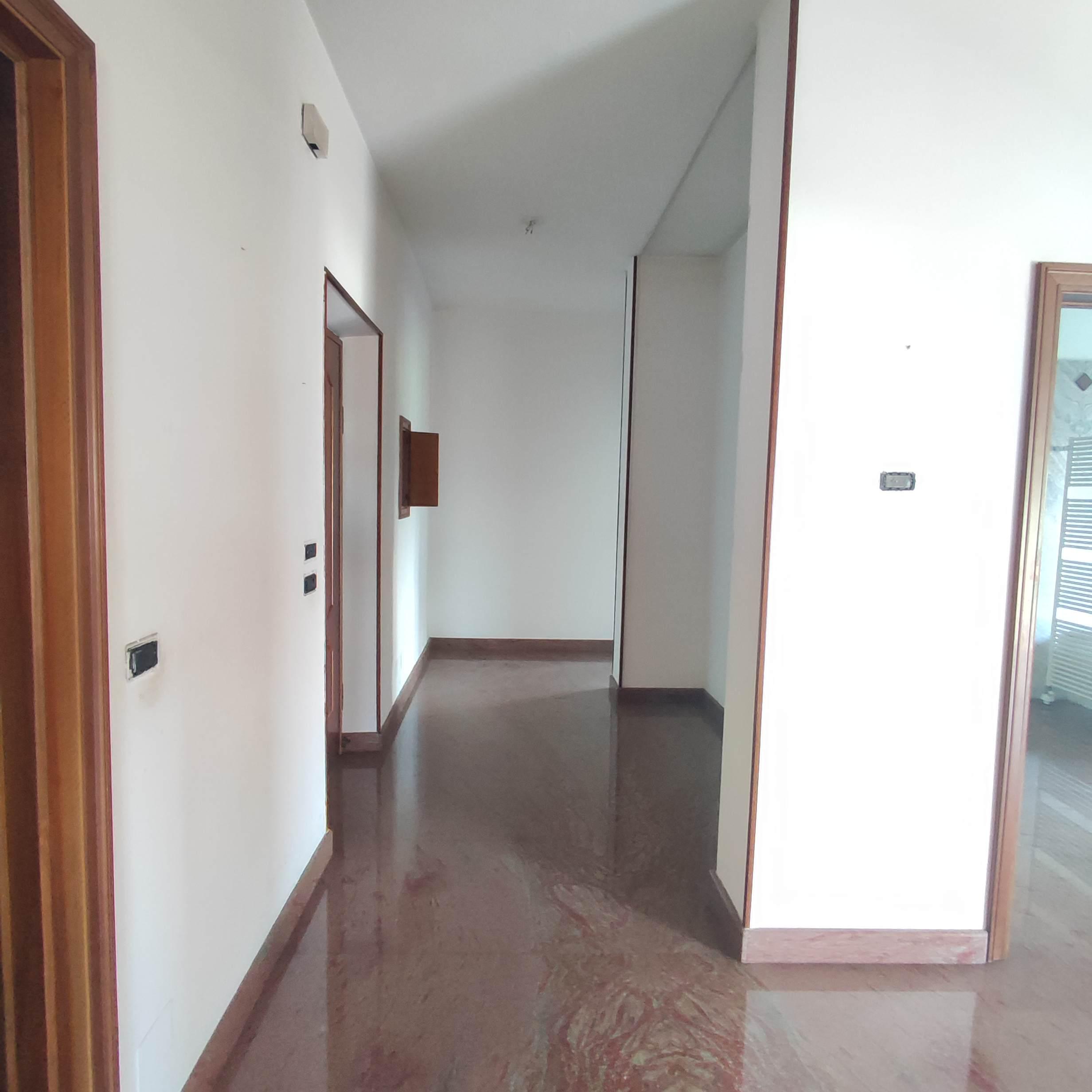 immobile appartamento all'asta in Corso Regina Margherita 110 - 10152 Torino (TO) - 4