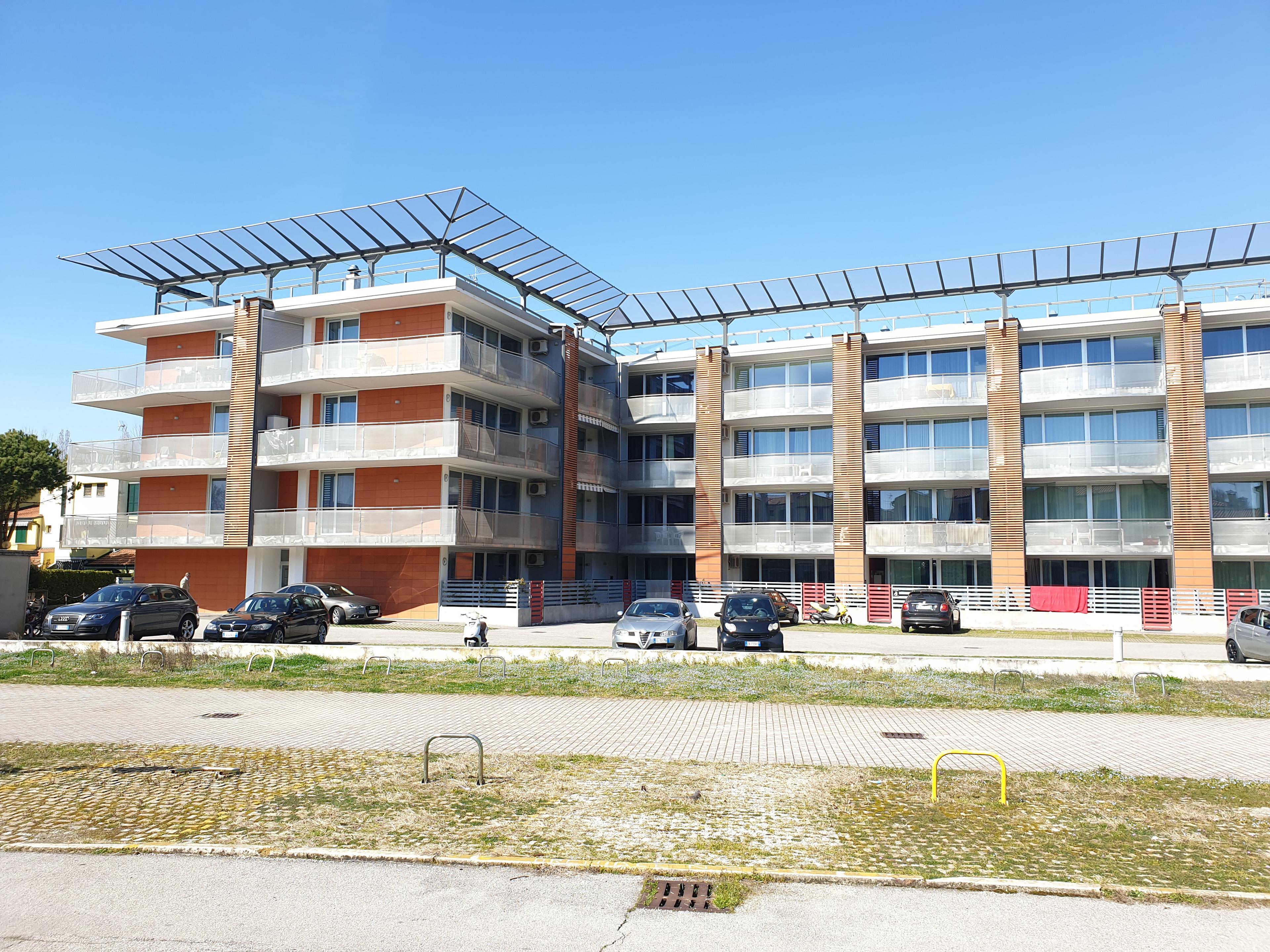immobile appartamento all'asta in Via Magnolie (catastalmente Via dei Gigli) - 30020 Eraclea (VE) - 1