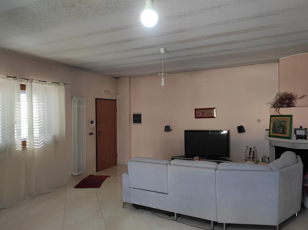immobile APPARTAMENTO ALL'ASTA IN VIA BARI, 275 - 70022 ALTAMURA (BA) - 4