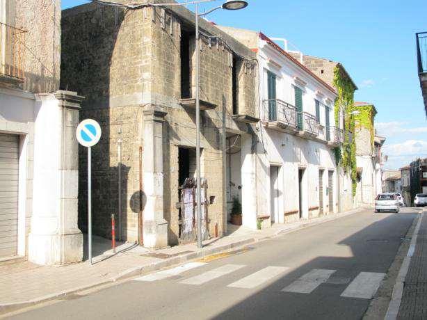 immobile appartamento all'asta in via Leopardi, 1 - 82031 Amorosi (BN) - 1
