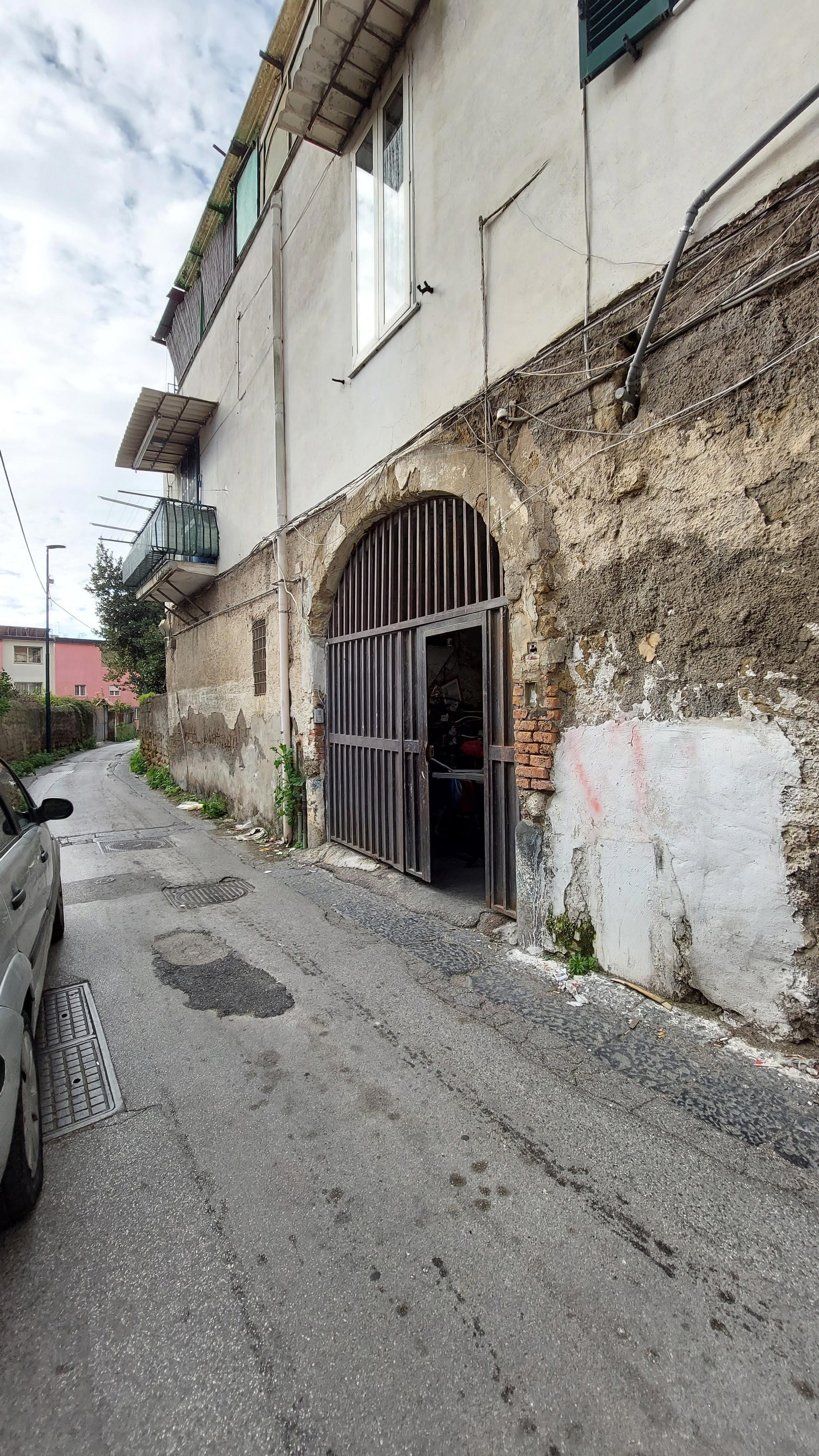 immobile appartamento all'asta in Via Contieri n 3 (Quartiere Soccavo) - 80126 Napoli (NA) - 1