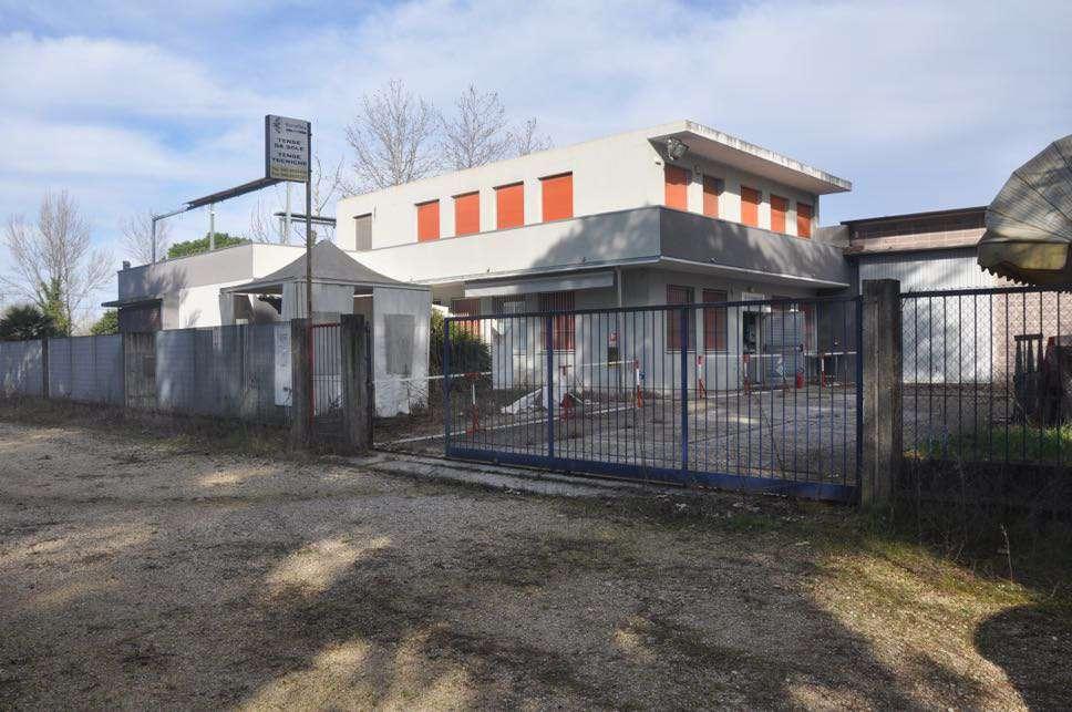 immobile attivita commerciale all'asta in via Monferrato 1/C - 35142 Padova (PD) - 1
