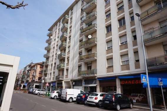 immobile appartamento all'asta in Località Alte Ceccato - Viale della Stazione 57 - 36075 Montecchio Maggiore (VI) - 3