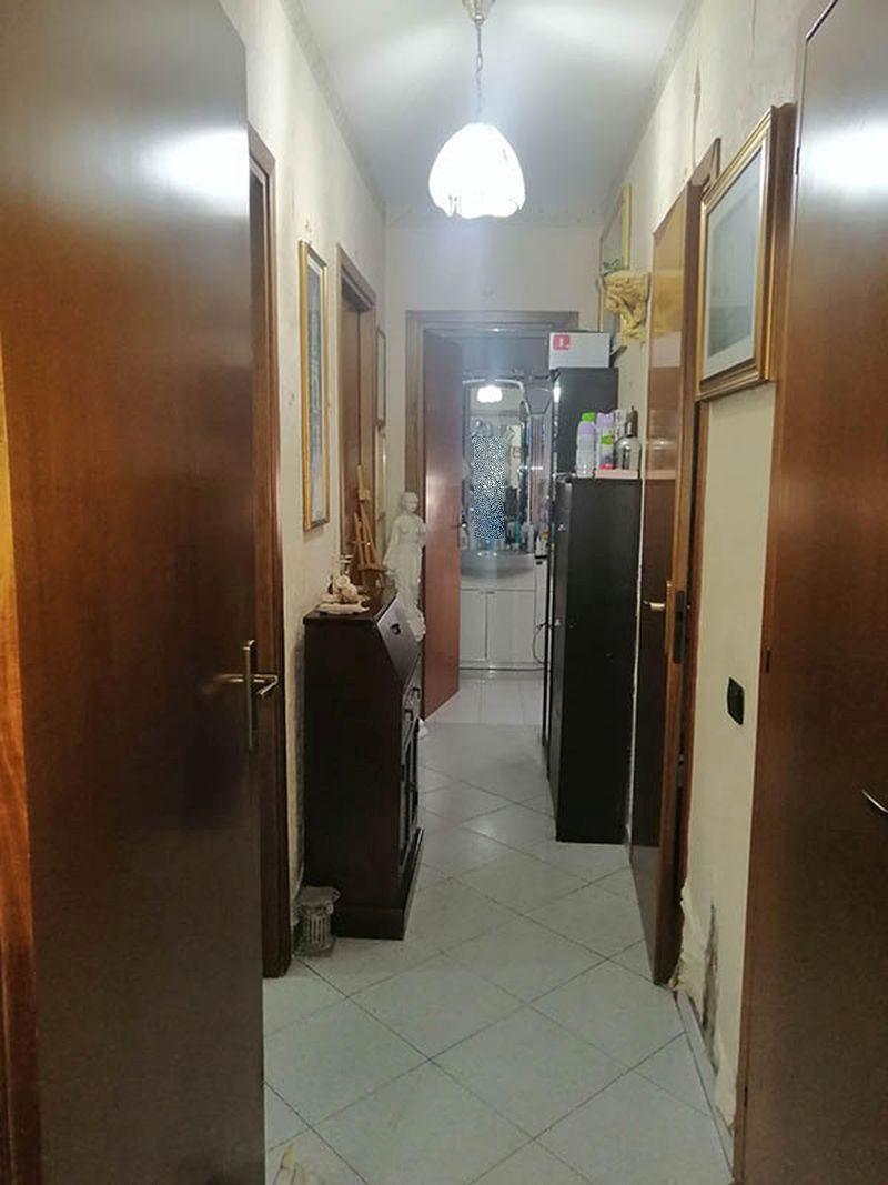 immobile appartamento all'asta in Via Lanfranco Maroi n 32 - 00166 Roma (RM) - 5