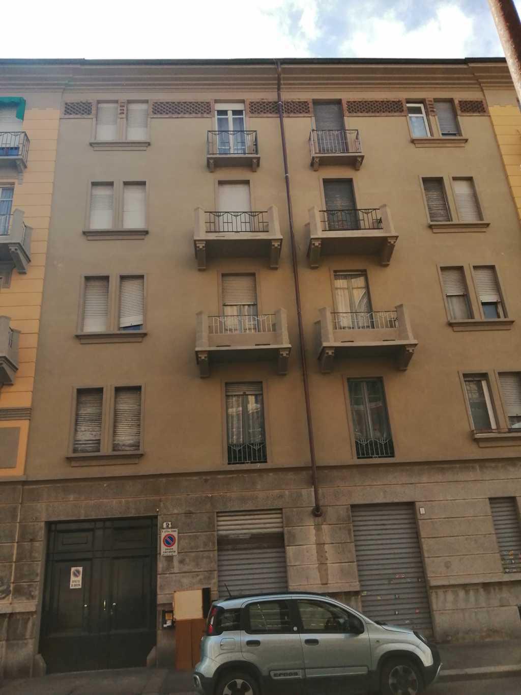 immobile appartamento all'asta in Via Beinette 9 - 10127 Torino (TO) - 2