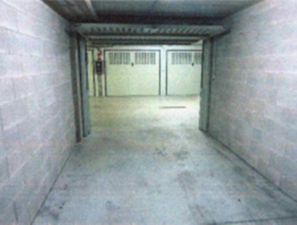immobile garage all'asta in Via Rosales 4 - 22100 Como (CO) - 2