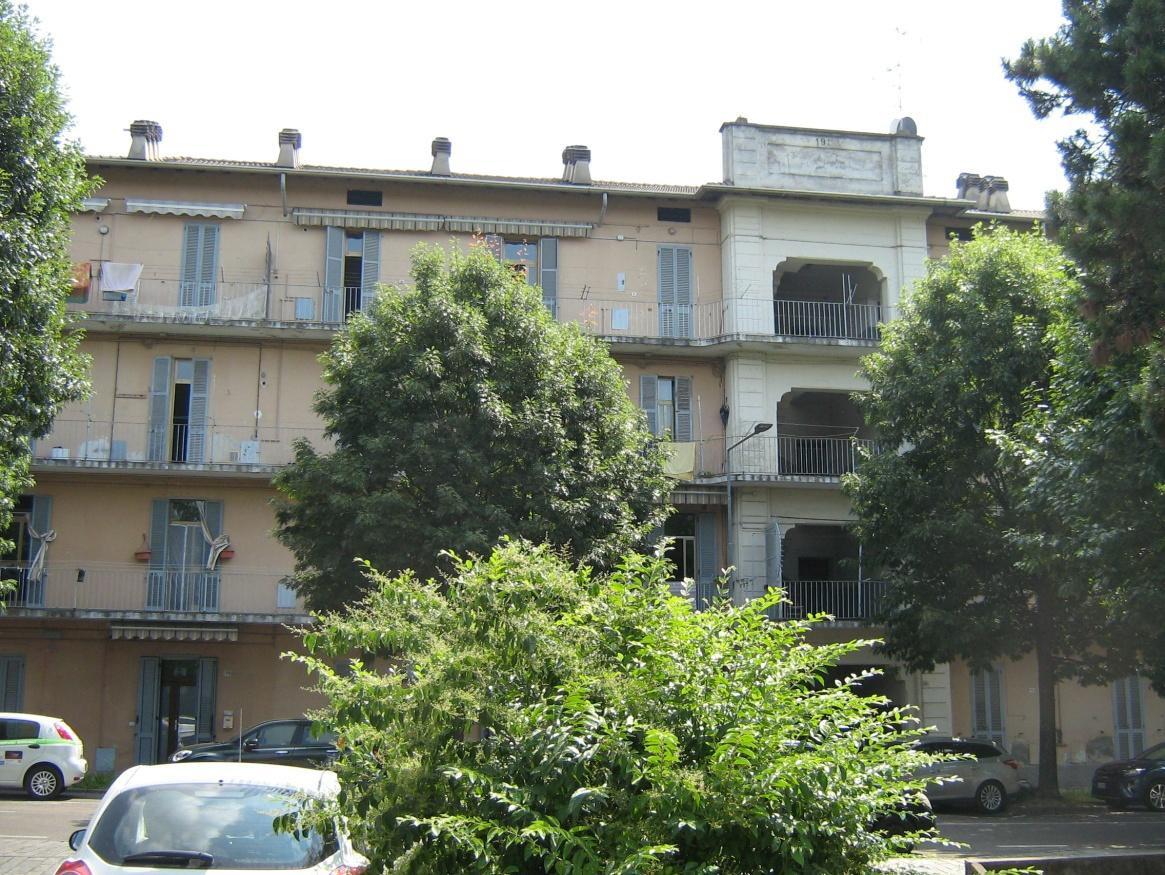 immobile appartamento all'asta in Viale Somaini 12 - Sez LOMAZZO COMASCO - 22074 Lomazzo (CO) - 1
