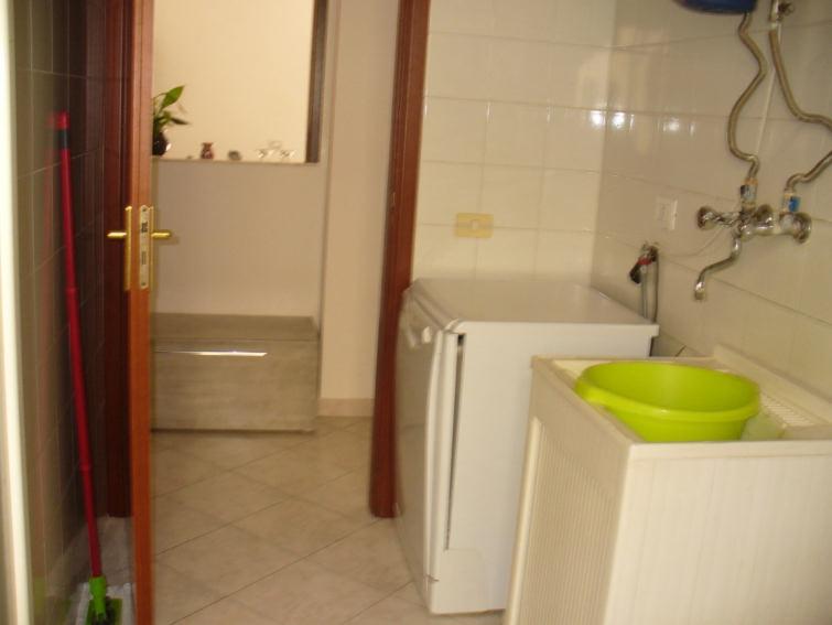 immobile appartamento all'asta in Viale Castagnola 8, interno 3, scala H - 95121 Catania (CT) - 1