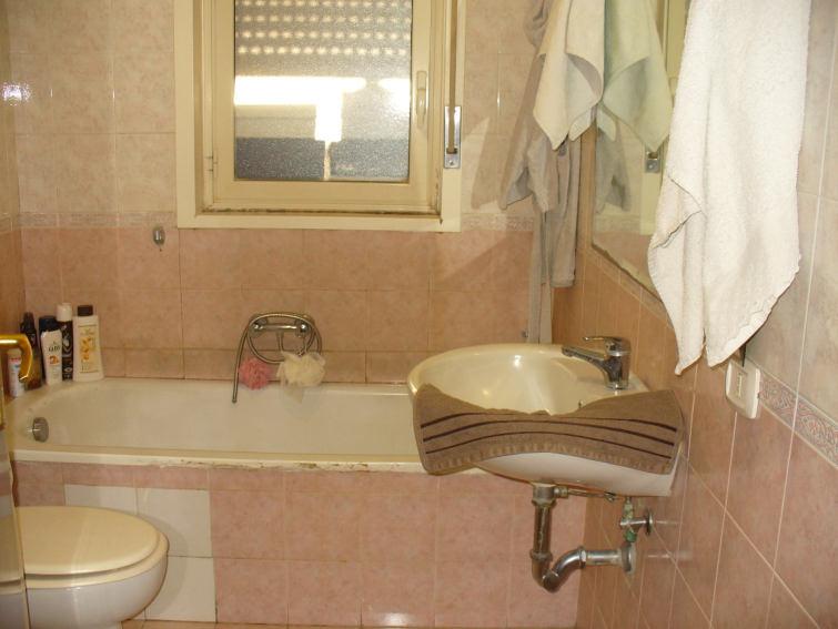 immobile appartamento all'asta in Viale Castagnola 8, interno 3, scala H - 95121 Catania (CT) - 4