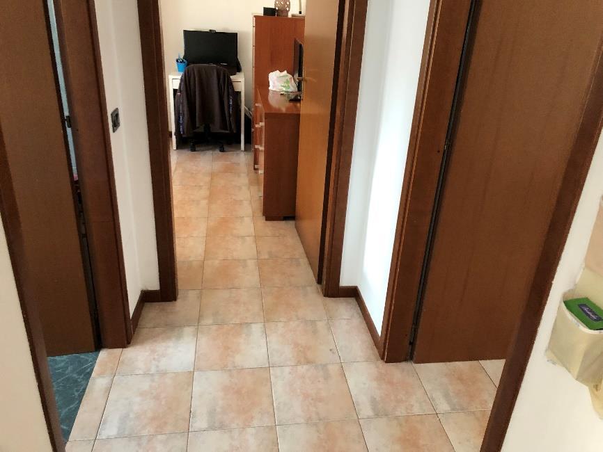 immobile appartamento all'asta in Via Verdi 5 - 26838 Tavazzano con Villavesco (LO) - 2