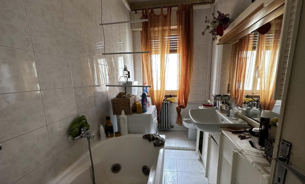 immobile appartamento all'asta in Via Don Cesare Biasi n 40 - 37029 San Pietro in Cariano (VR) - 2