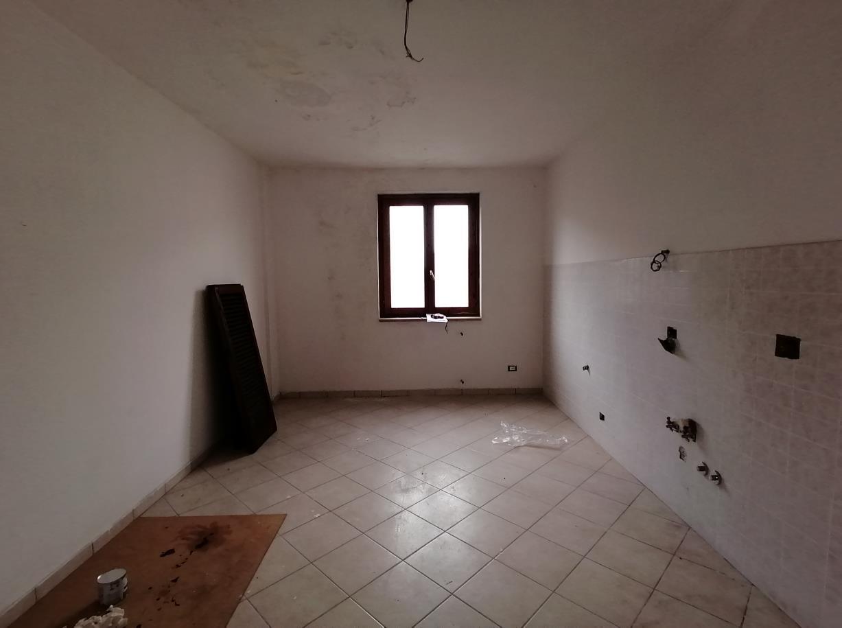 immobile attivita commerciale all'asta in Via Goffredo Mameli snc - 02047 Poggio Mirteto (RI) - 3