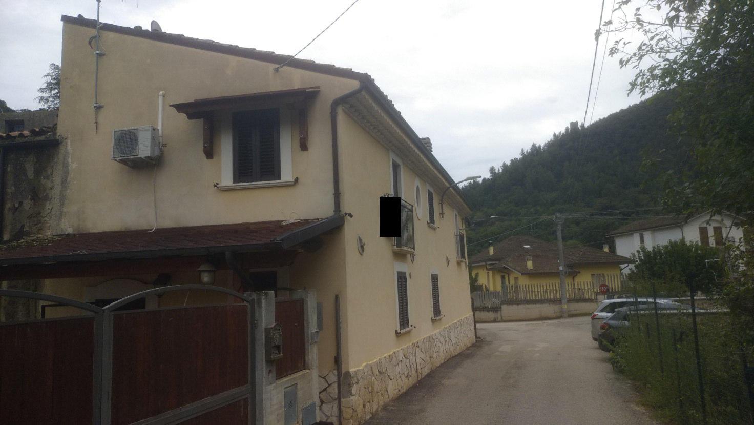 immobile appartamento all'asta in Via Santa Caterina 210 - 67030 Vittorito (AQ) - 1