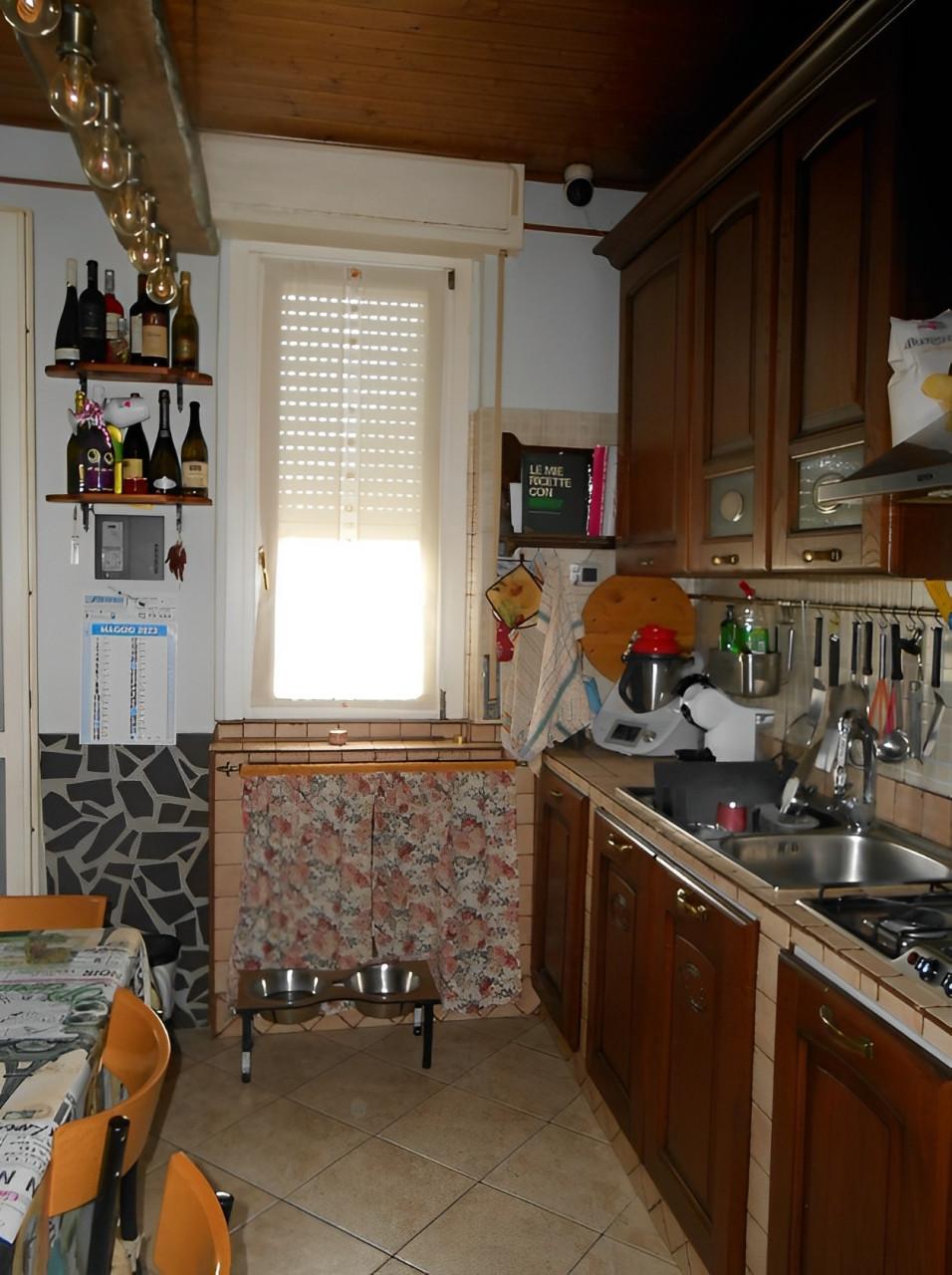 immobile QUADRILOCALE CON BOX ALL'ASTA IN VIA F.LLI BAGGI, LODI (LO) - 2