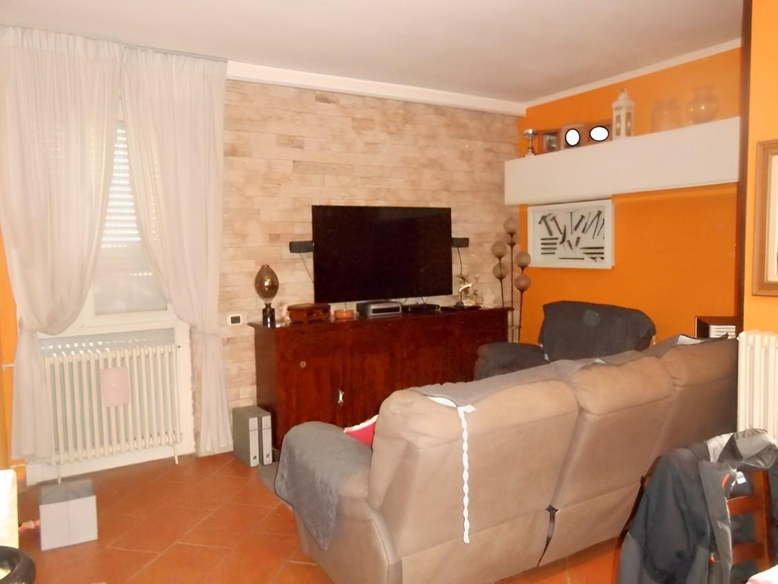 immobile QUADRILOCALE CON BOX ALL'ASTA IN VIA F.LLI BAGGI, LODI (LO) - 3