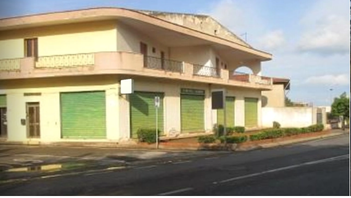 immobile attivita commerciale all'asta in via boito, n 2 - 9012 Capoterra (CA) - 1
