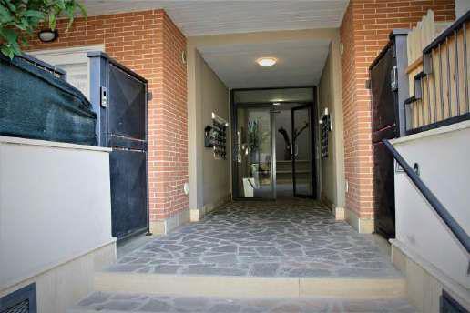 immobile appartamento all'asta in Via Aldo Moro n 5 Marino (RM) - 2