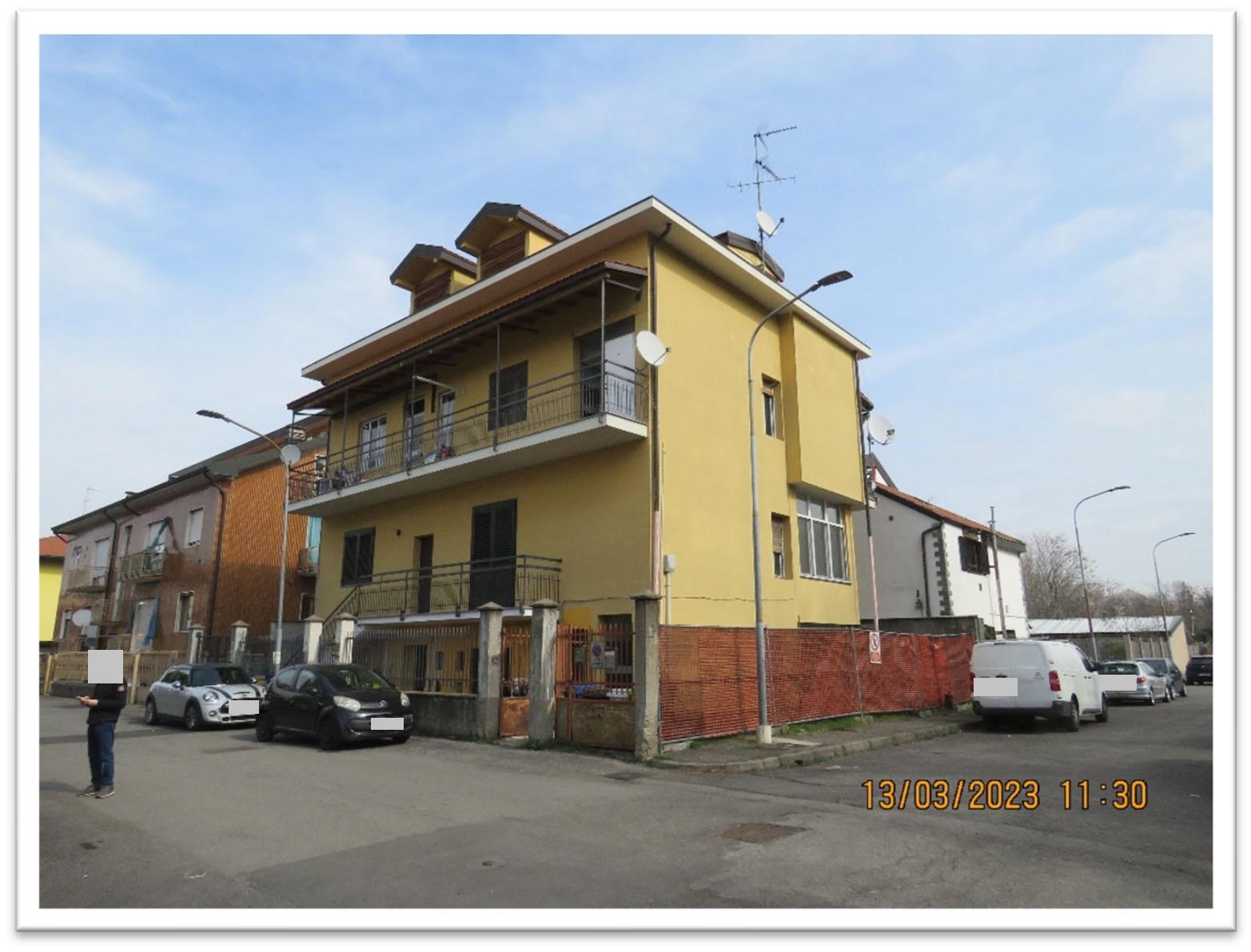 immobile garage all'asta in Via Trebbia 23 - 20017 Rho (MI) - 2