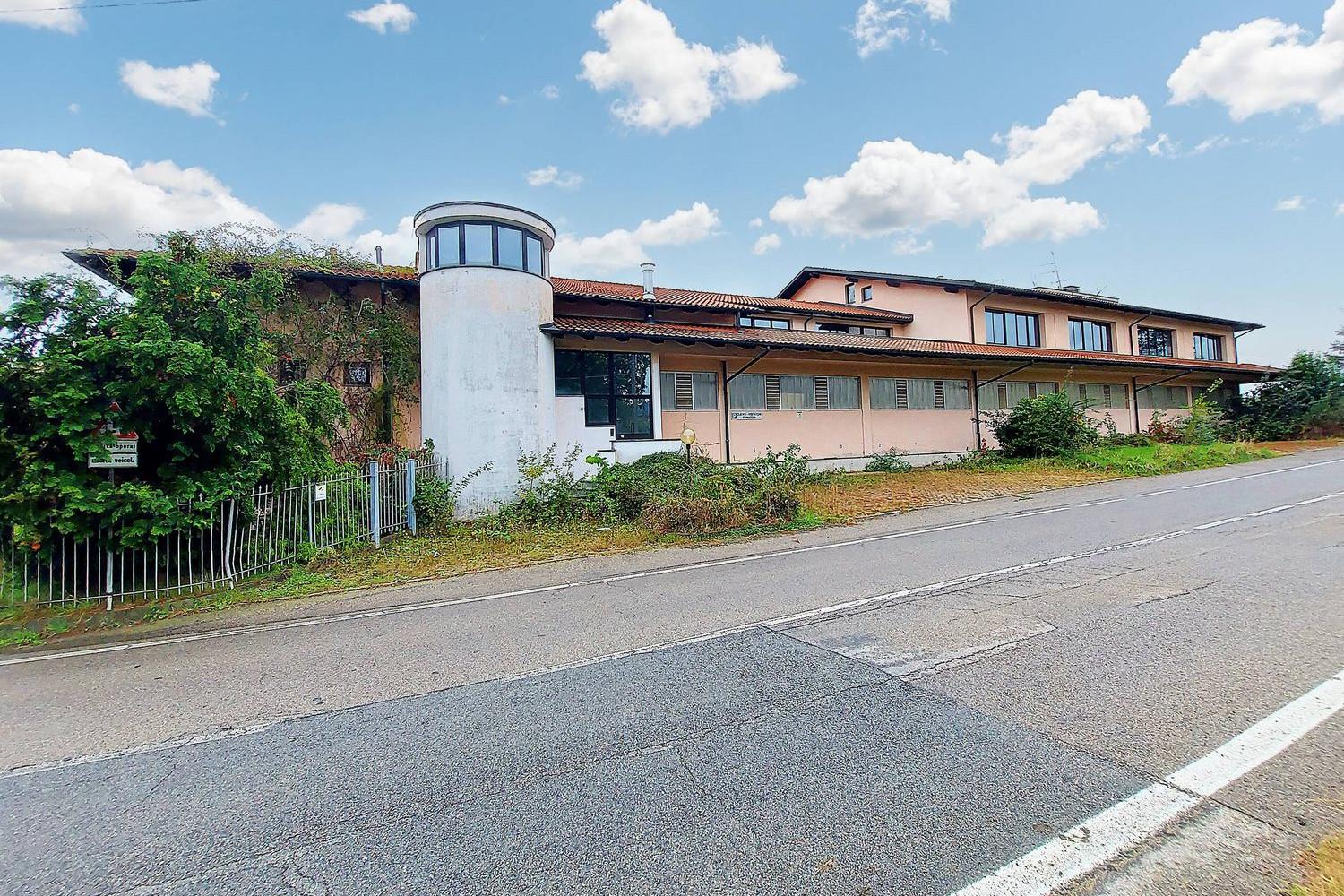 immobile attivita commerciale all'asta in via lungo cervo, n 32 - 13856 Vigliano Biellese (BI) - 1