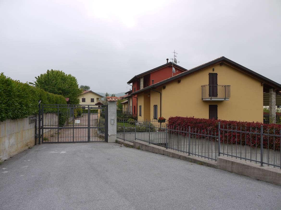 immobile garage all'asta in Via Naronti 40 - 17043 Carcare (SV) - 1