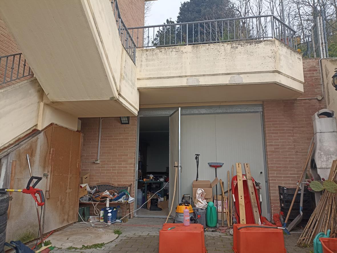 immobile appartamento all'asta in Localita' Monteciccardo - Via Enrico Fermi n 2 (già via Guglielmo Marconi) - 61100 Pesaro (PU) - 4
